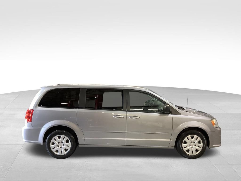 Used 2014 Dodge Grand Caravan SE w/ Quick Order Package 29E SE FWD image 7