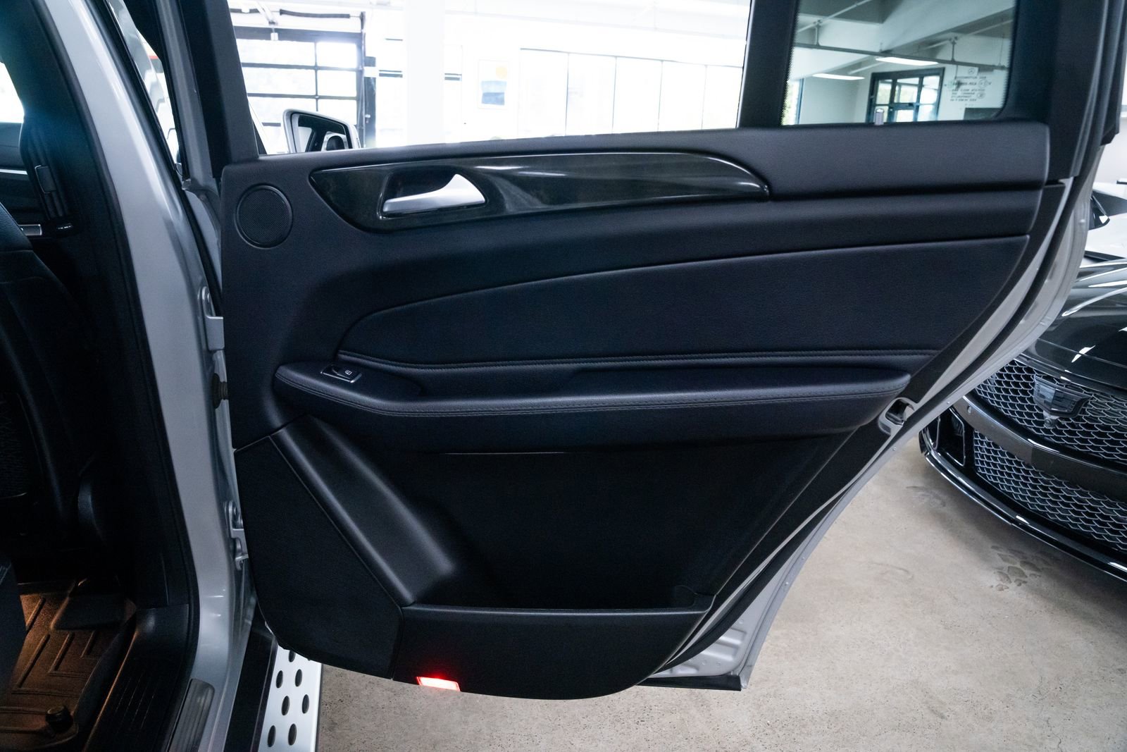 Used 2017 Mercedes-Benz GLS 450 4MATIC image 21