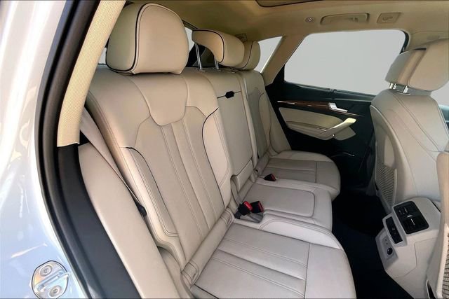 Used 2023 Audi Q5 2.0T Premium Plus w/ Premium Plus Package AWD/4WD image 29