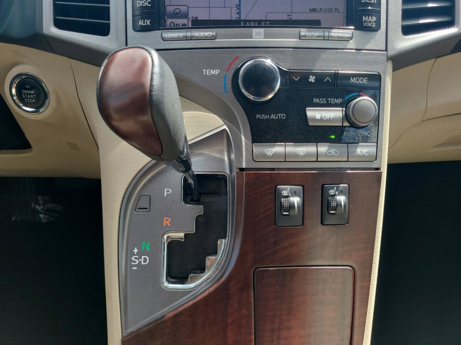 Used 2009 Toyota Venza w/ Comfort Pkg FWD image 16