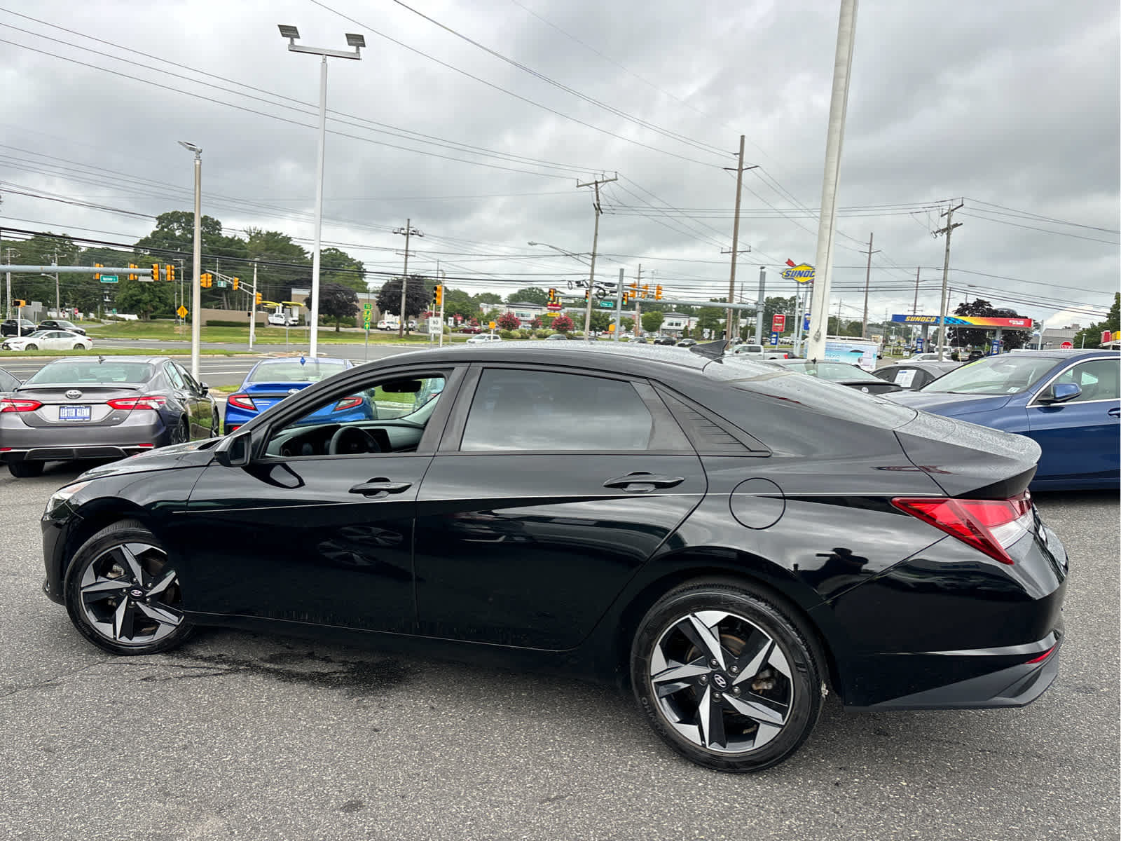 Used 2023 Hyundai Elantra SEL w/ Convenience Package FWD image 6