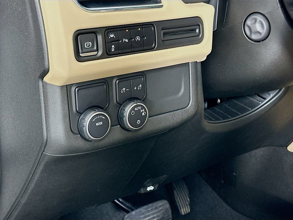 Used 2023 Chevrolet Tahoe Premier RWD image 10