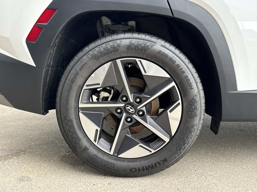 Used 2025 Hyundai Tucson SEL FWD image 15