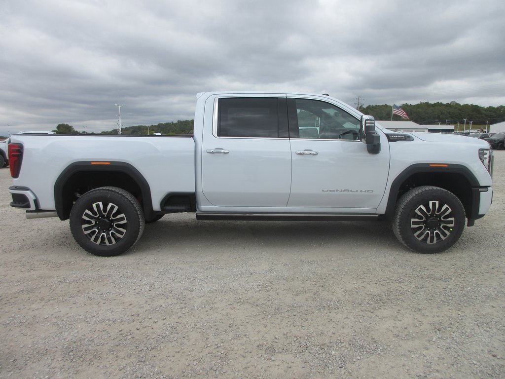 New 2026 GMC Sierra 3500 Denali Ultimate image 3