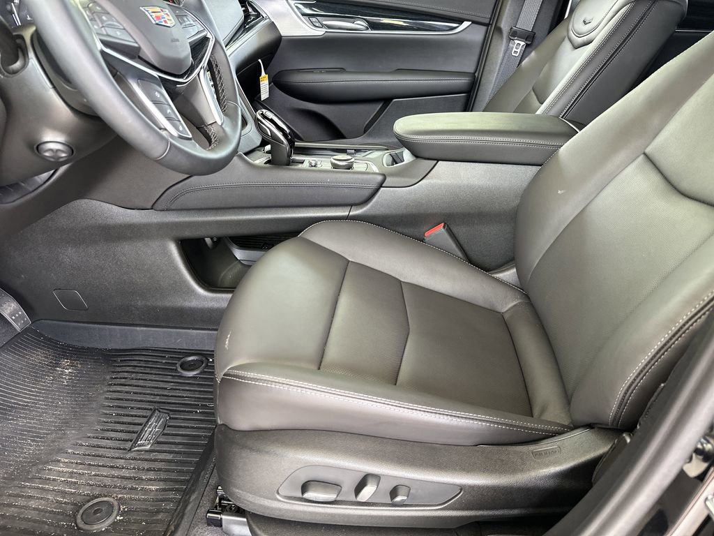 New 2026 Cadillac XT5 Premium Luxury w/ Driver Assist Package FWD image 11