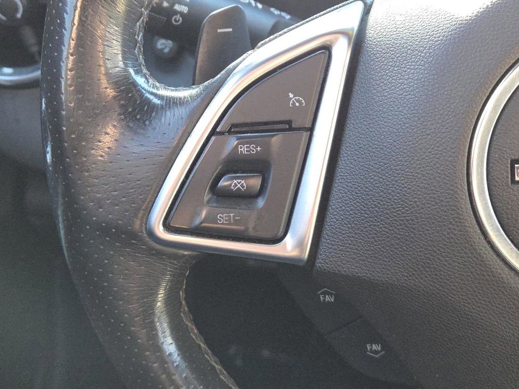 Used 2017 Chevrolet Camaro SS image 7