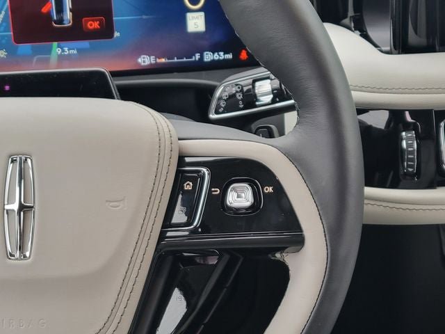 New 2026 Lincoln Aviator AWD image 33