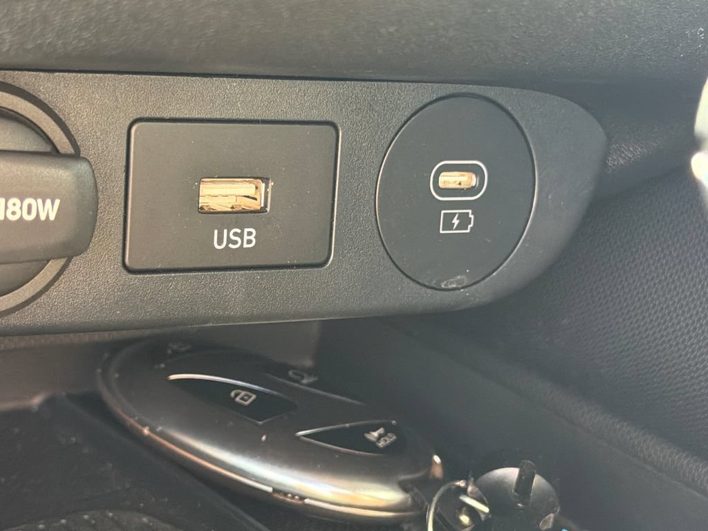 Certified 2025 Hyundai Elantra Sport FWD image 28
