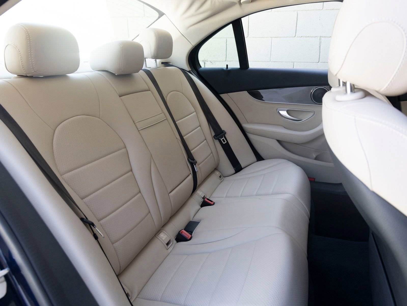 Used 2016 Mercedes-Benz C 300 Sedan image 23