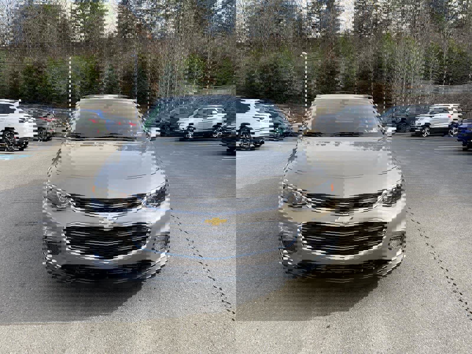 Used 2017 Chevrolet Malibu LT image 8