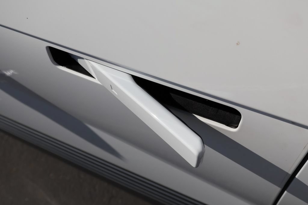 Used 2025 Hyundai Ioniq 5 Limited RWD image 17