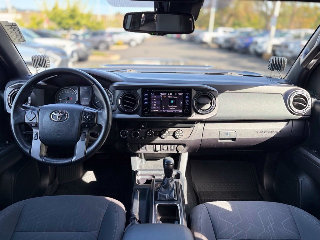 Used 2019 Toyota Tacoma TRD Sport AWD/4WD image 23