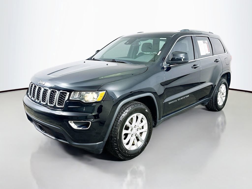 Used 2021 Jeep Grand Cherokee Laredo X image 3