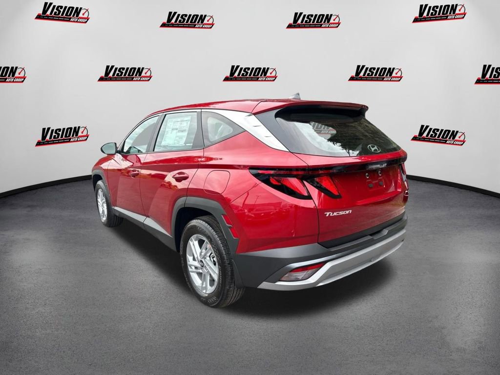 Used 2025 Hyundai Tucson SE image 7