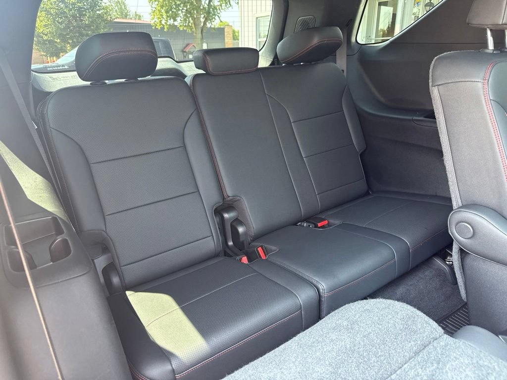 Used 2024 Chevrolet Traverse RS w/ LPO, Floor Liner Package AWD/4WD image 25