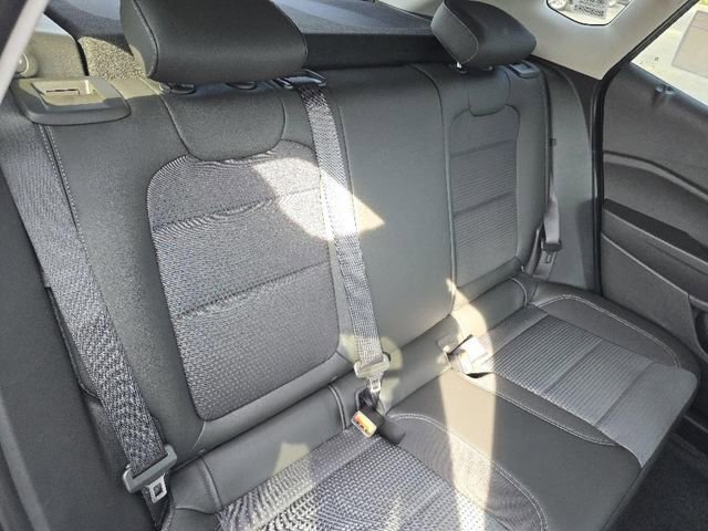 Used 2025 Chevrolet Trax LT w/ Driver Confidence Package image 21