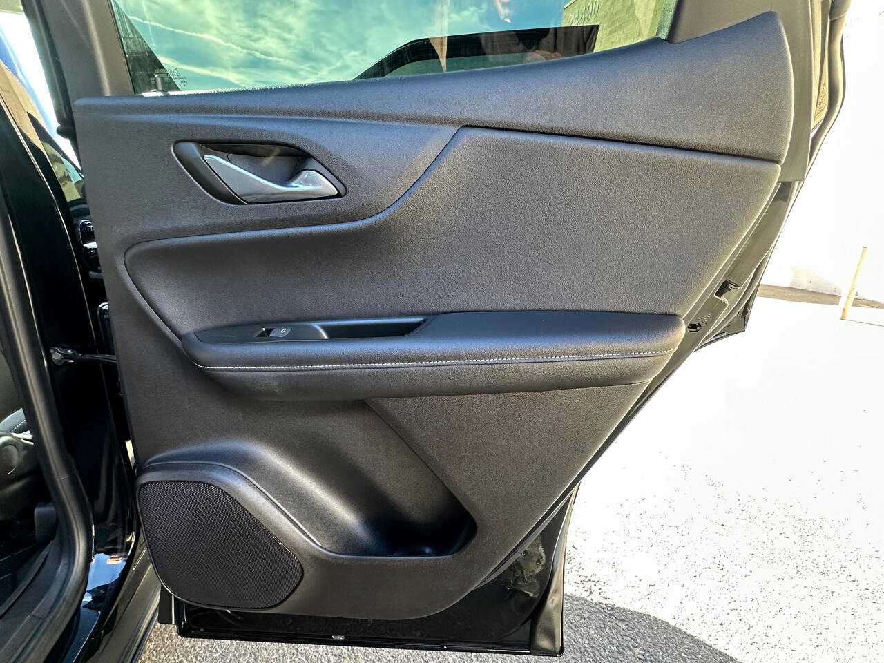 Used 2024 Chevrolet Blazer LT w/ Convenience Package image 23