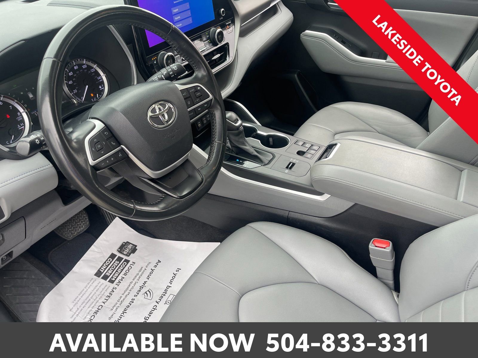 Used 2023 Toyota Highlander XLE image 11