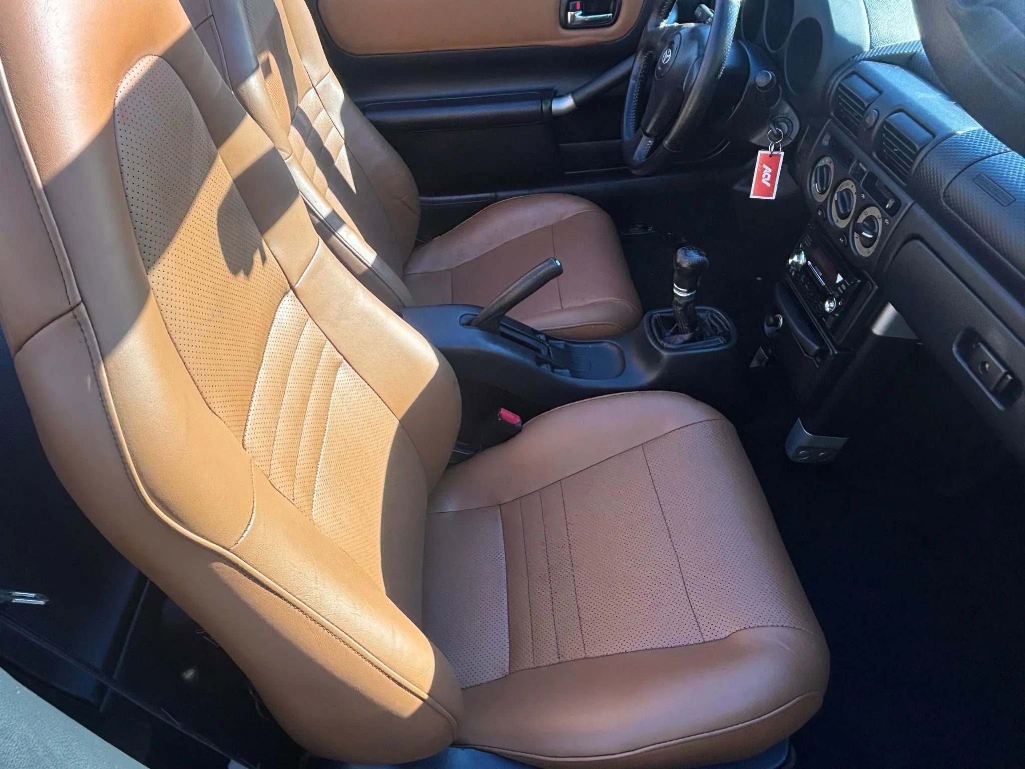 Used 2002 Toyota MR2 image 29