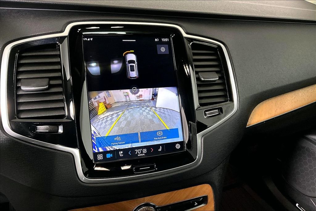 Used 2024 Volvo XC90 B6 Plus image 21