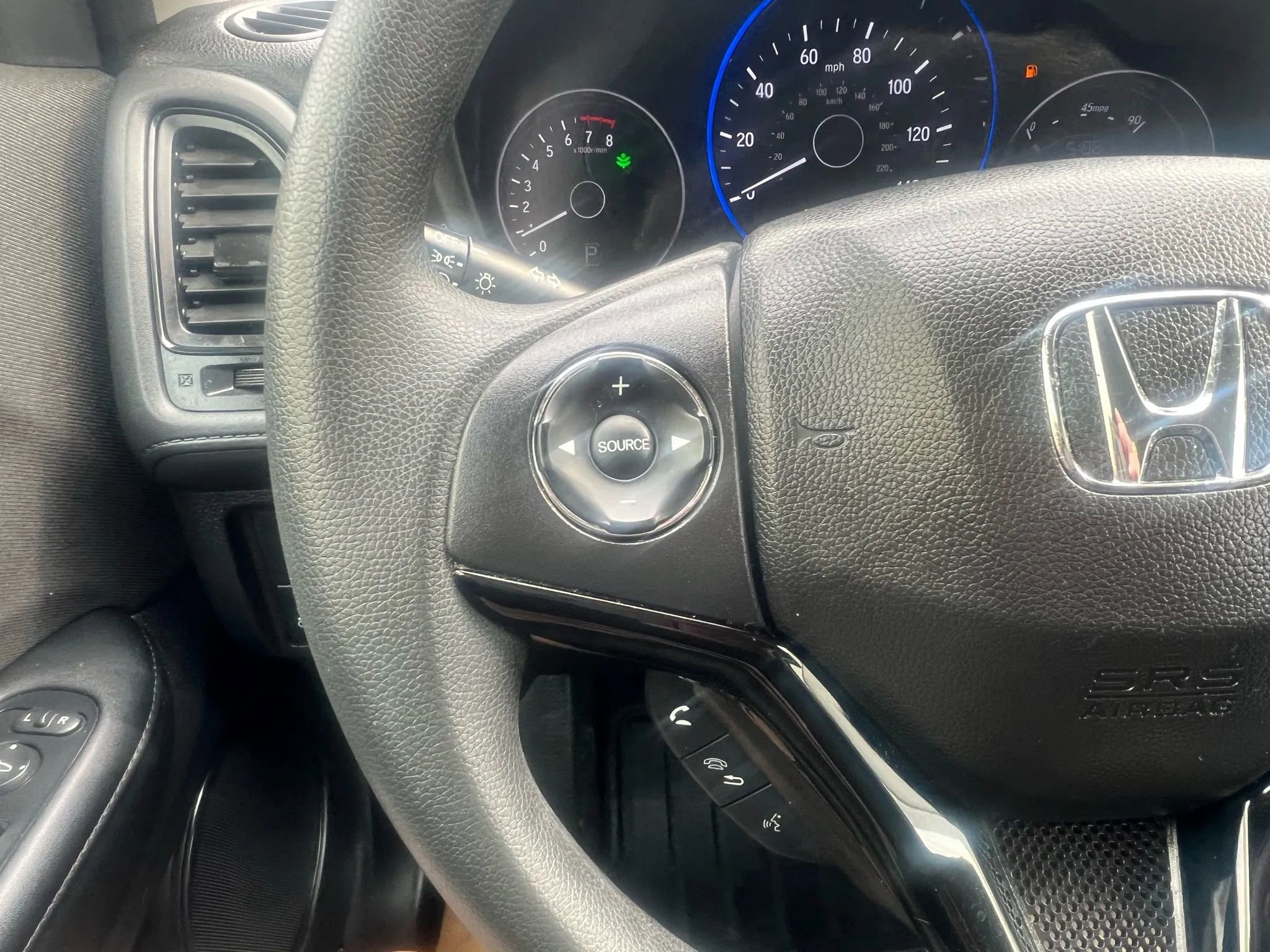 Used 2020 Honda HR-V LX image 15