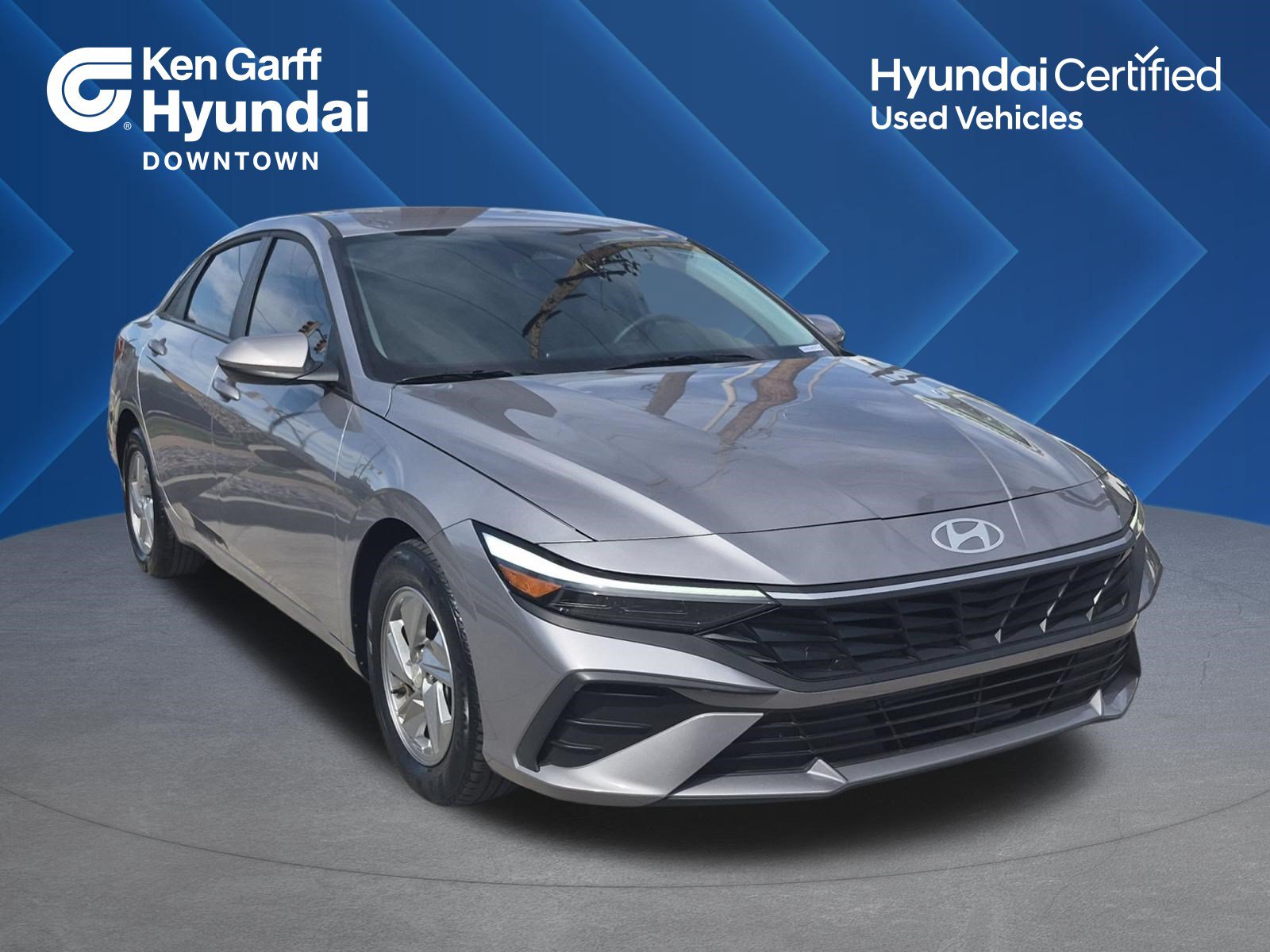 Certified 2025 Hyundai Elantra SE w/ Cargo Package FWD image 1
