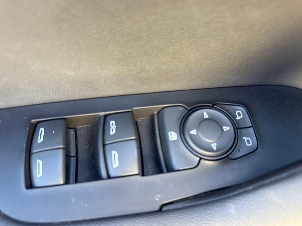 Used 2020 Chevrolet Blazer Premier w/ Driver Confidence II Package FWD image 19
