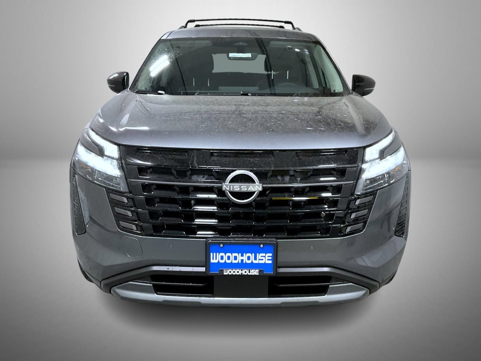 New 2026 Nissan Pathfinder SL w/ SL Premium Package AWD/4WD image 2