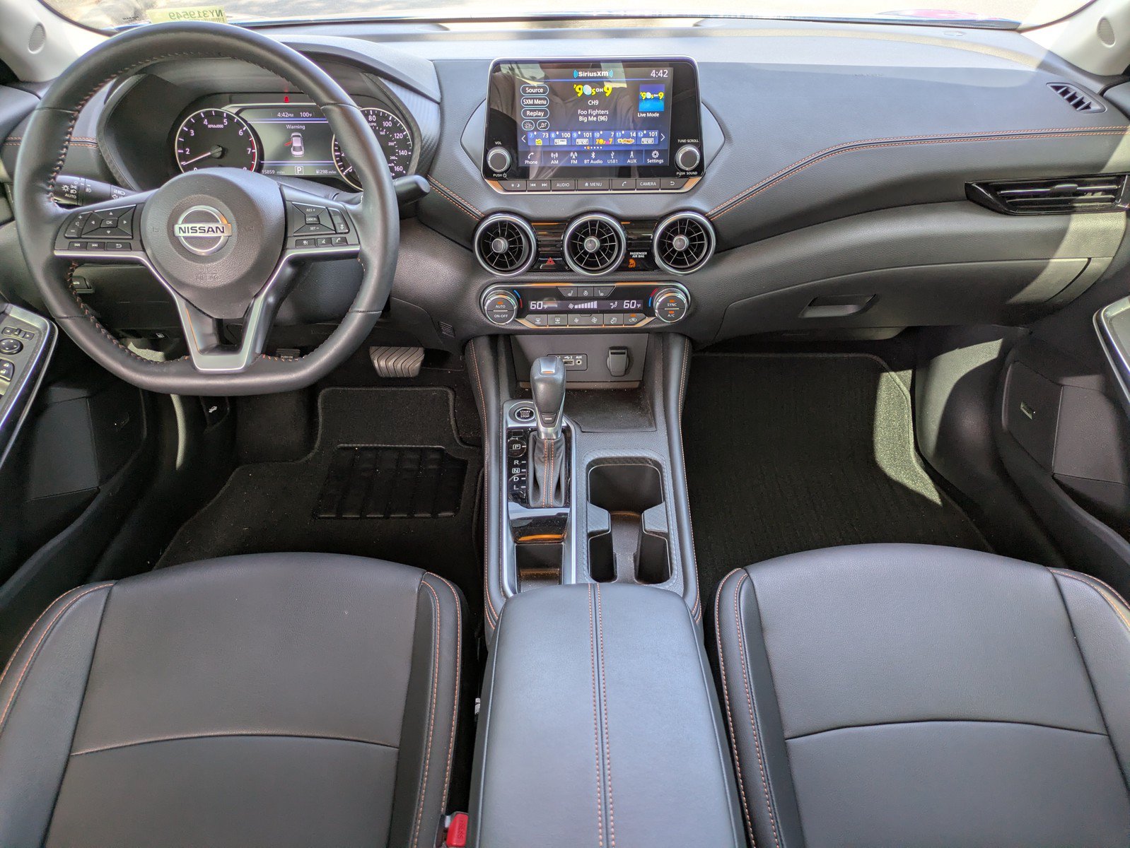 Used 2022 Nissan Sentra SR w/ SR Premium Package FWD image 11