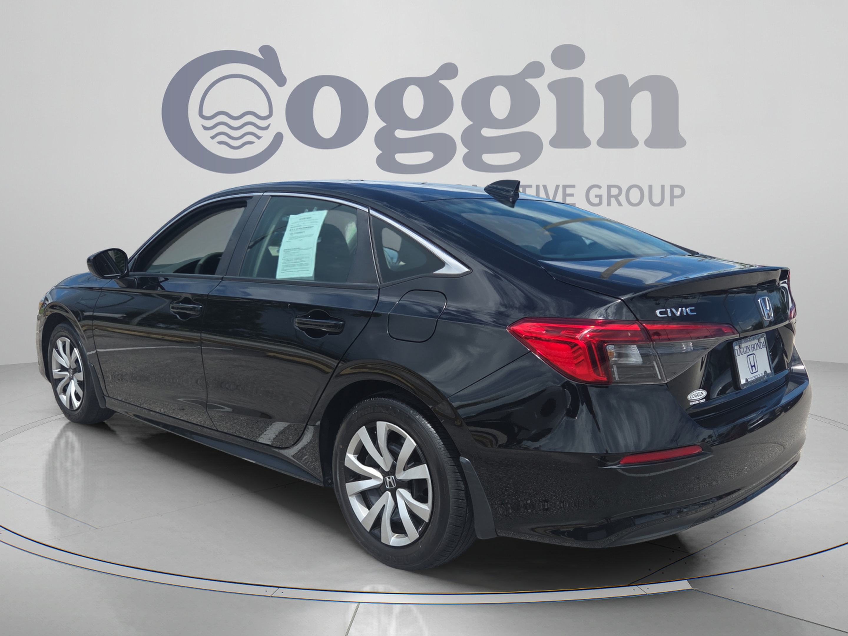 Used 2024 Honda Civic LX image 3