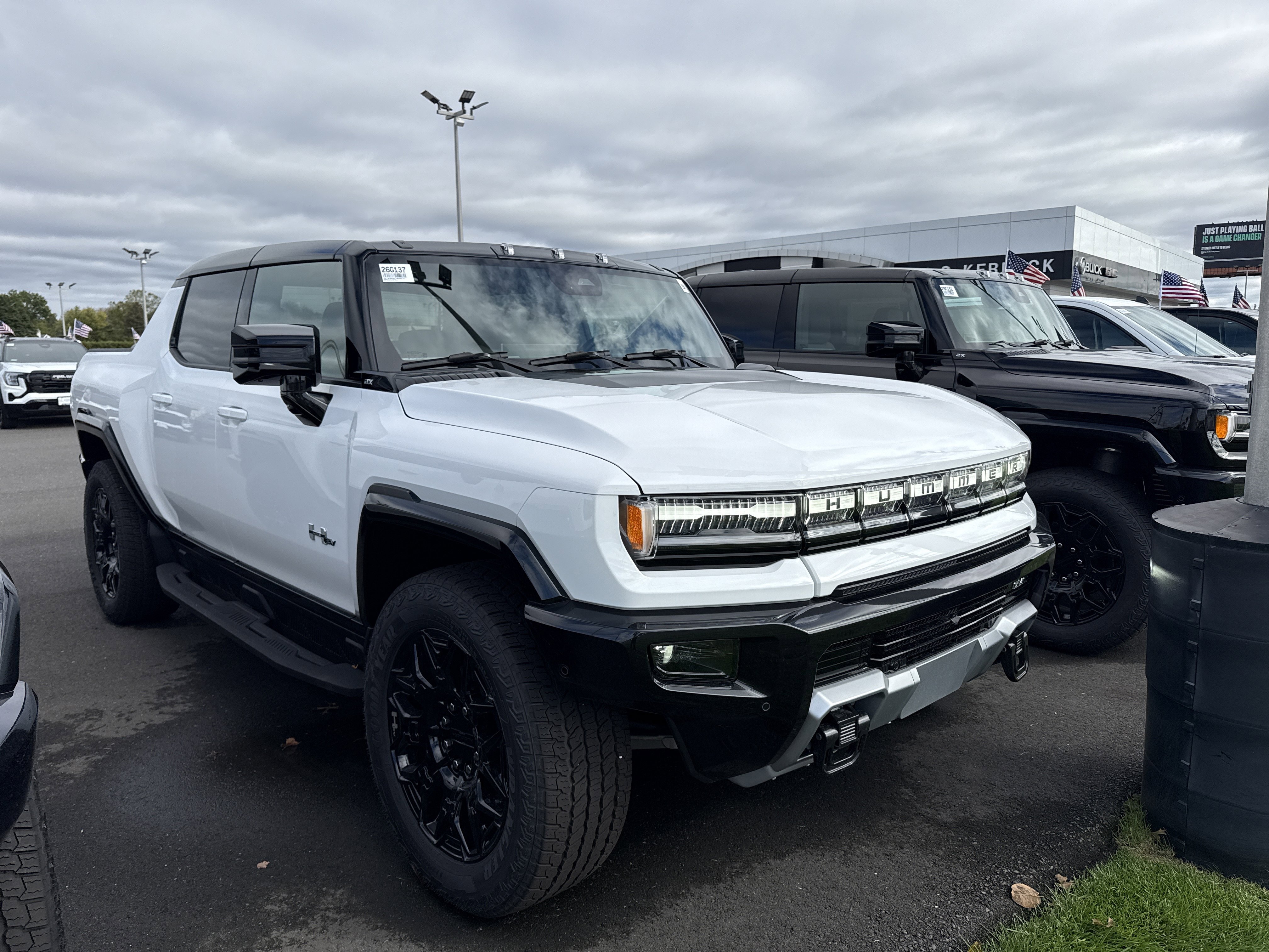 New 2026 GMC Hummer EV 4x4 Crew Cab image 3