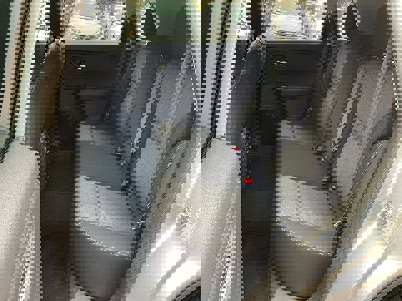 Used 2025 Nissan Rogue SV image 15