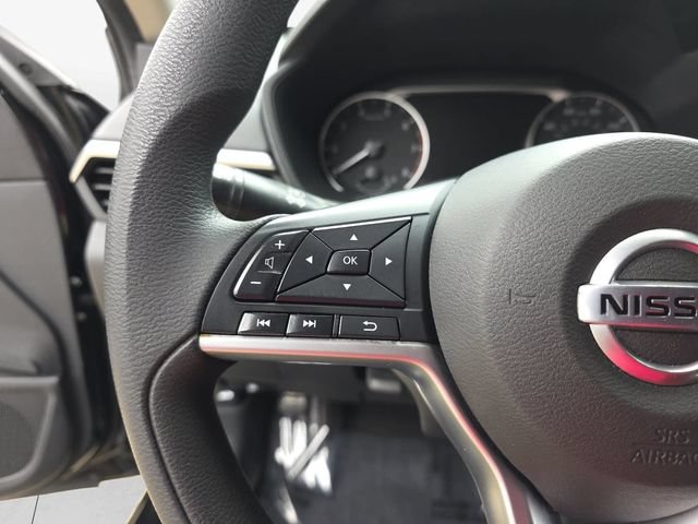 Used 2022 Nissan Altima 2.5 SV FWD image 14