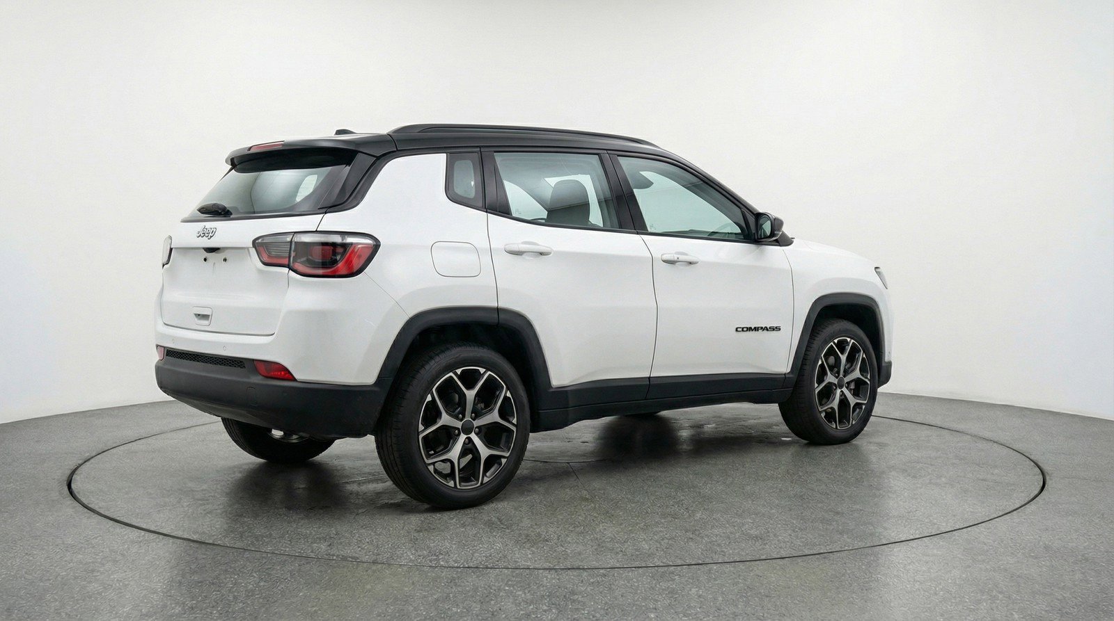 Used 2025 Jeep Compass Limited image 9