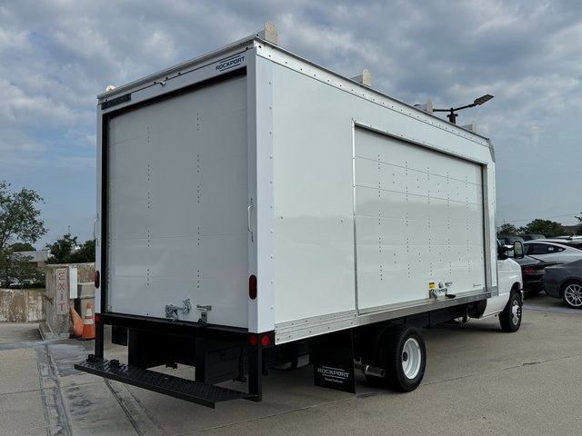 New 2026 Ford E-450 and Econoline 450 Super Duty w/ Power Equipment Group image 7