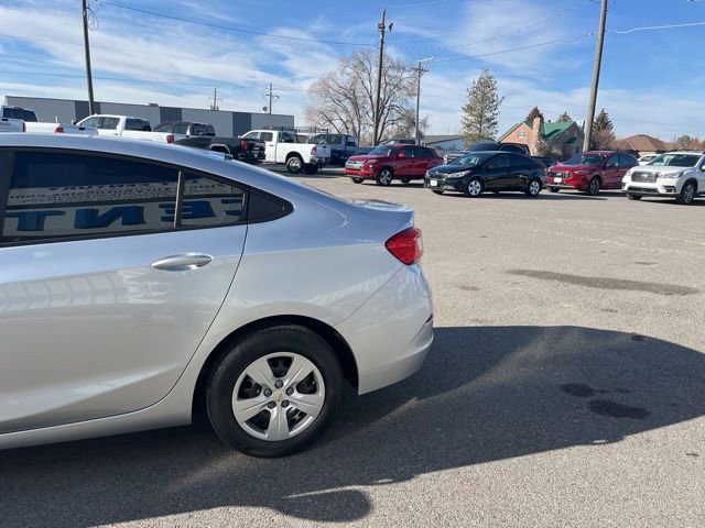 Used 2018 Chevrolet Cruze LS image 7