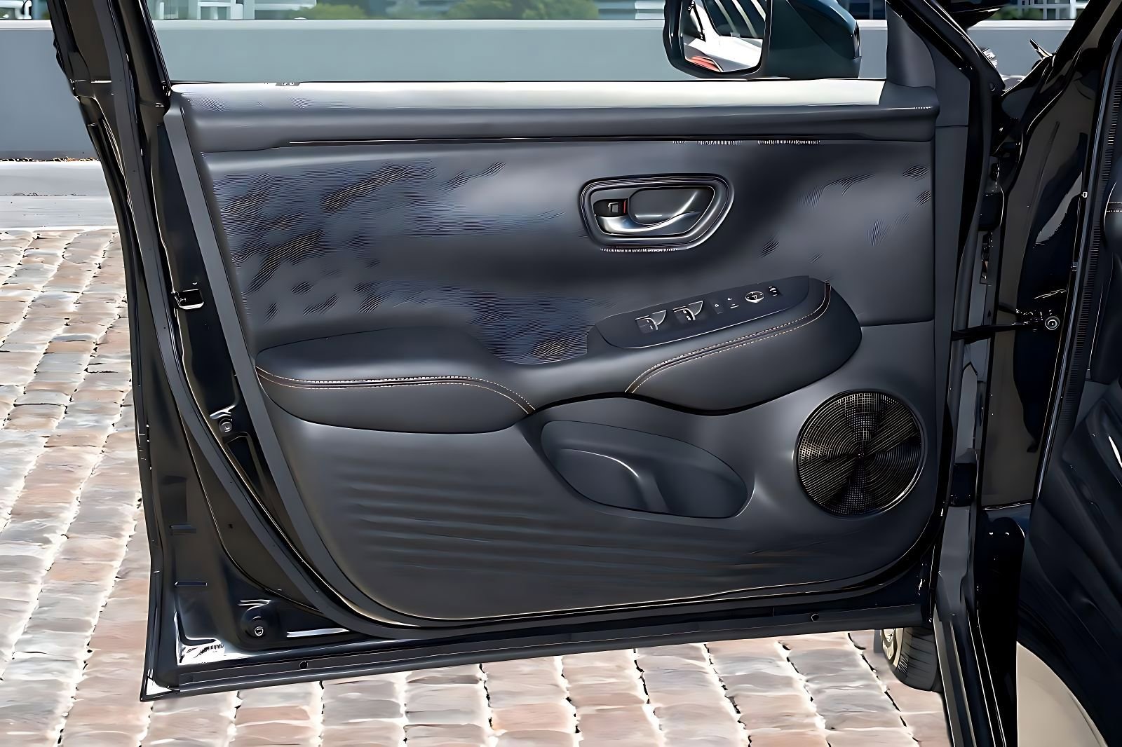 Certified 2025 Honda HR-V Sport image 11