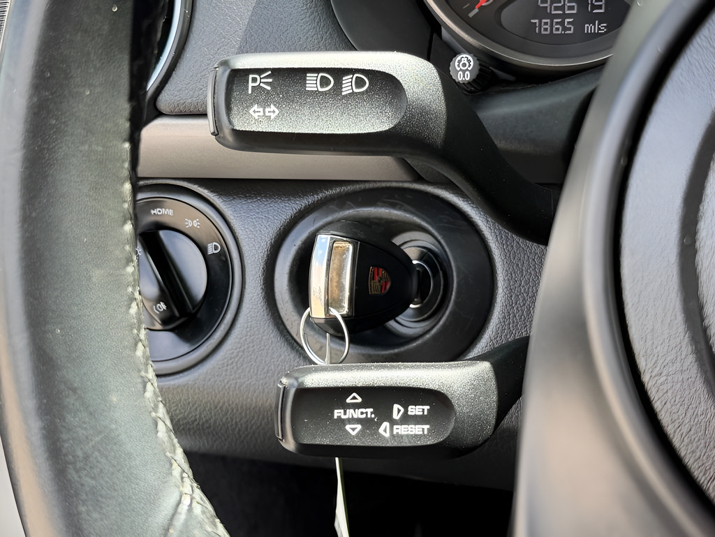 Used 2011 Porsche Boxster RWD image 29