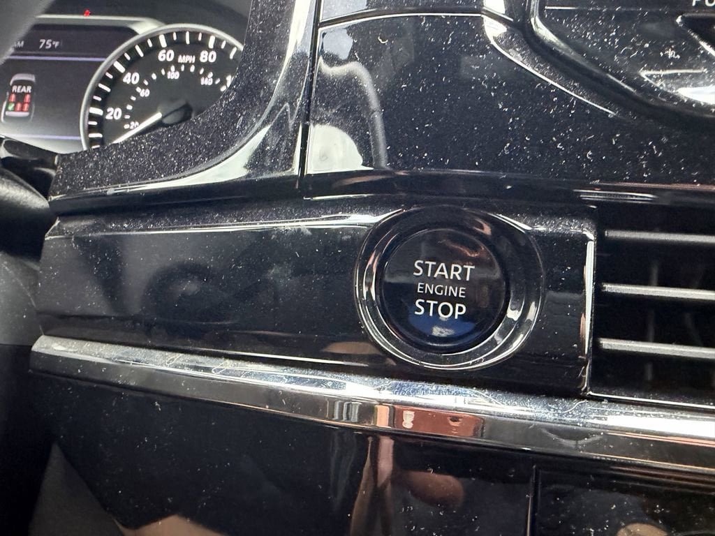 Used 2025 Nissan Pathfinder Rock Creek AWD/4WD image 28
