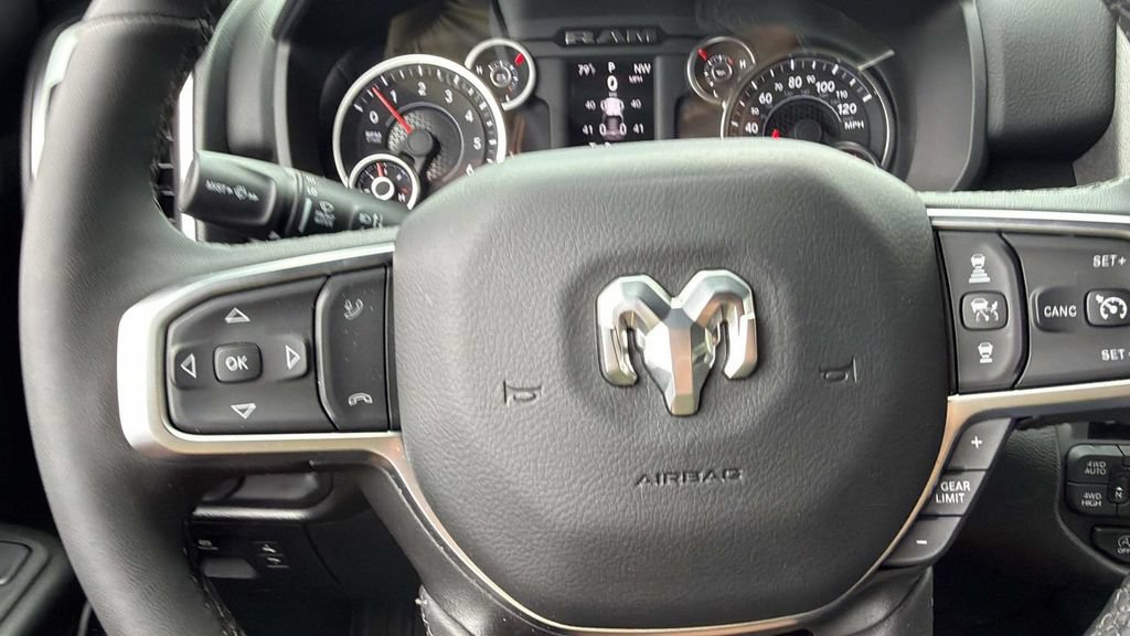 Used 2025 RAM 1500 Big Horn AWD/4WD image 33