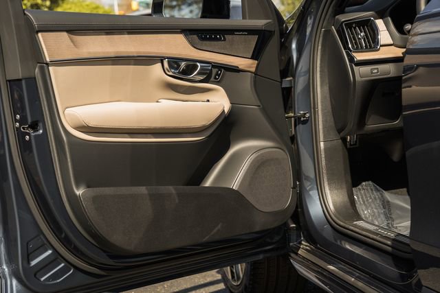 New 2026 Volvo XC90 B6 Ultra w/ Lounge Package AWD/4WD image 39