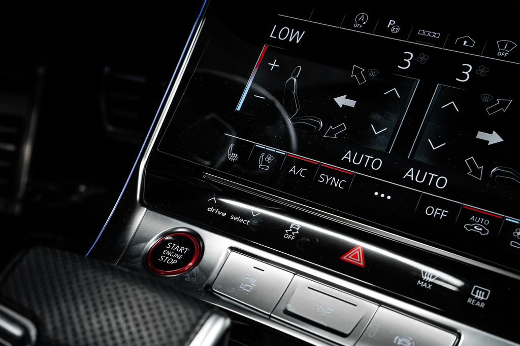Used 2023 Audi RS 6 w/ Executive Package AWD/4WD image 29