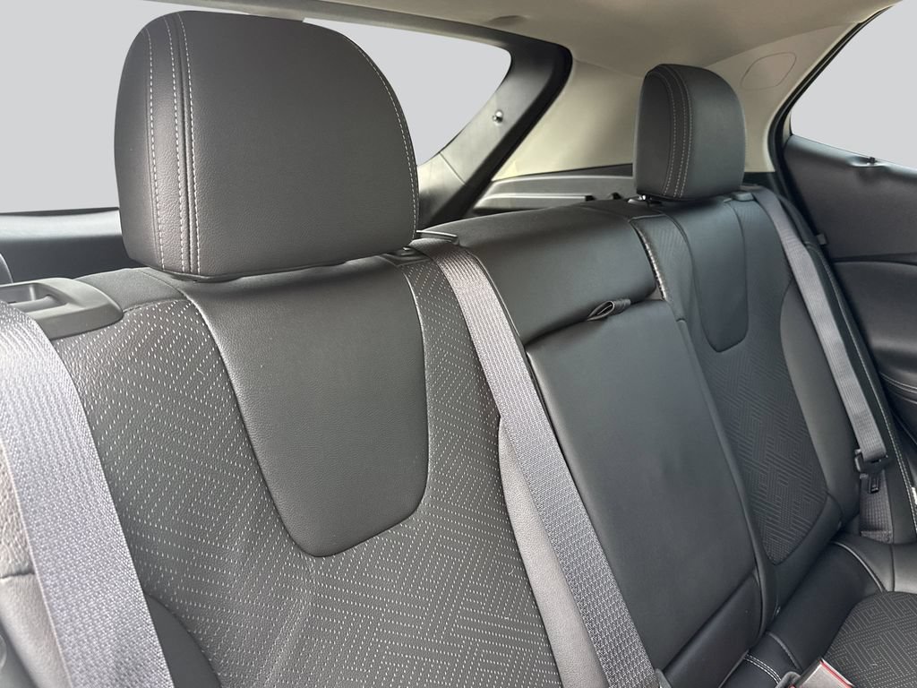 Used 2022 Buick Encore GX Essence w/ Advanced Technology Package FWD image 33