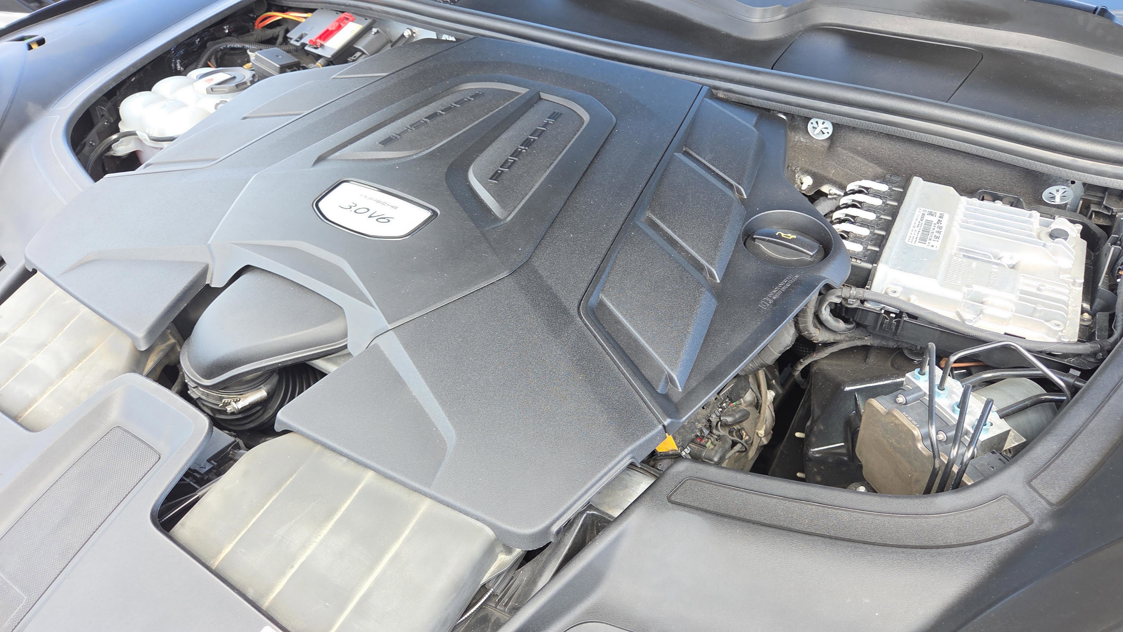 Used 2019 Porsche Cayenne image 23