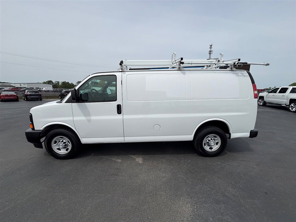 Used 2017 Chevrolet Express 2500 w/ Cold Climate Package RWD image 2