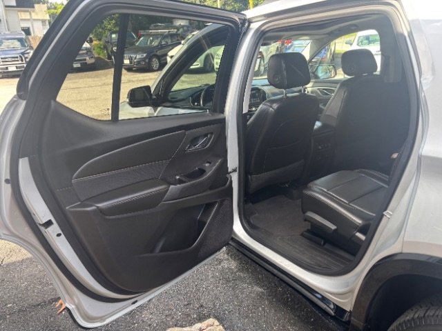 Used 2018 Chevrolet Traverse Premier w/ Redline Edition image 33
