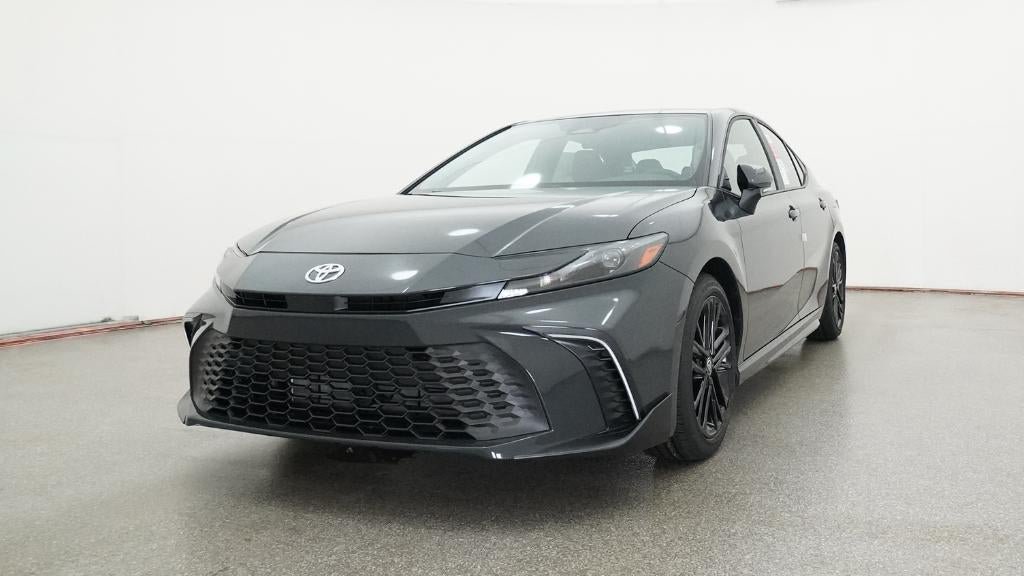 New 2026 Toyota Camry SE FWD image 32