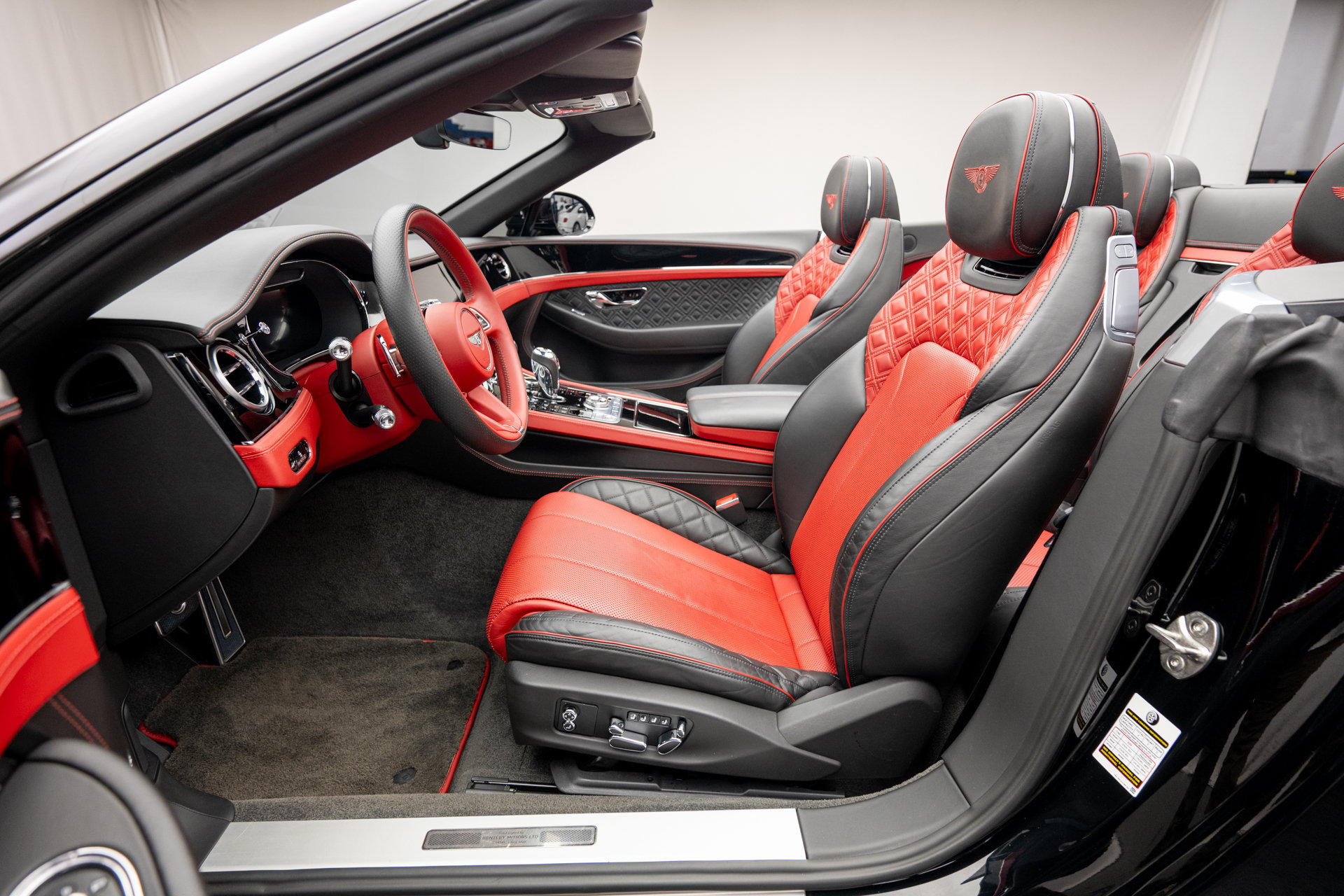 Certified 2022 Bentley Continental GT AWD/4WD image 28