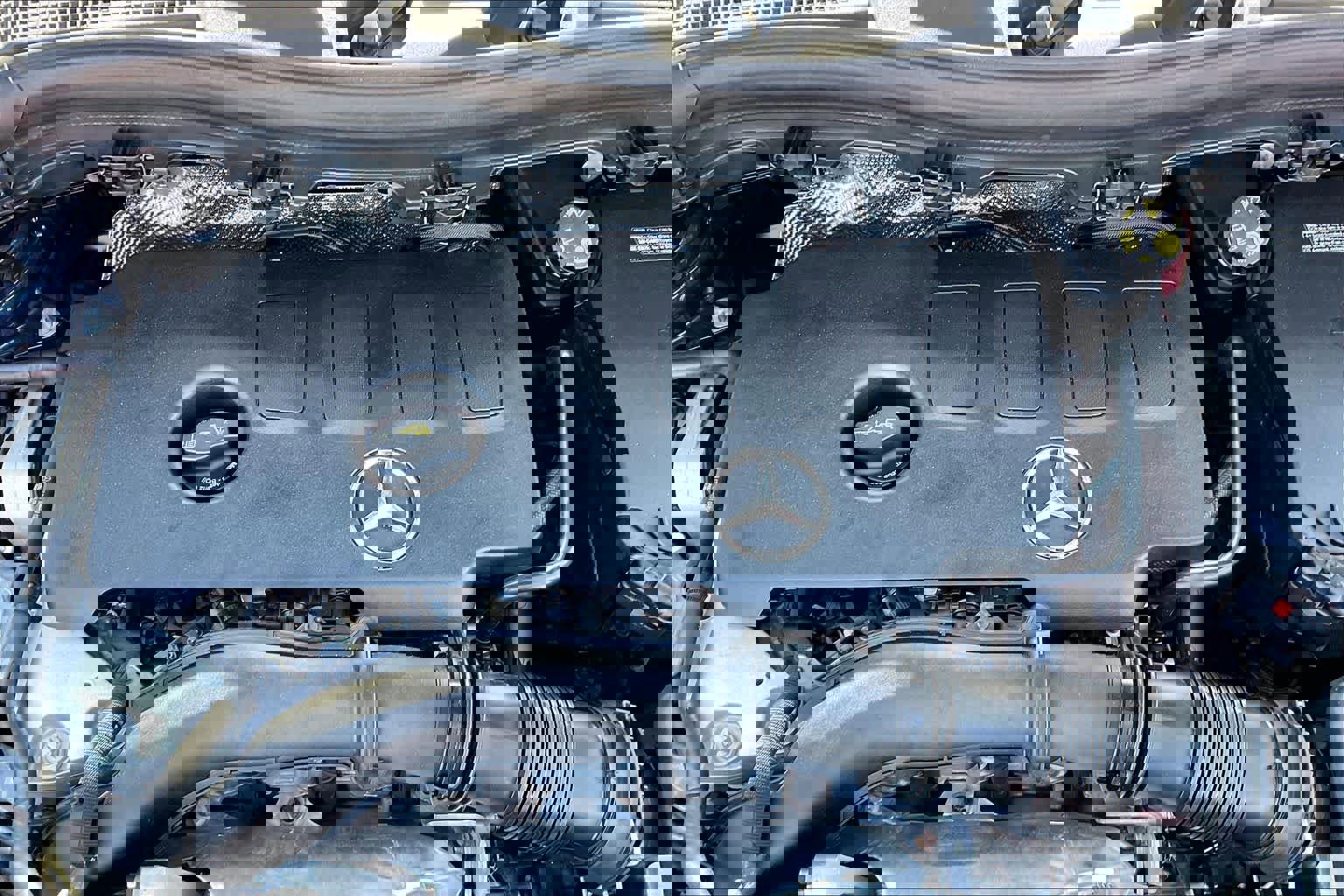 Used 2023 Mercedes-Benz GLA 250 4MATIC image 32