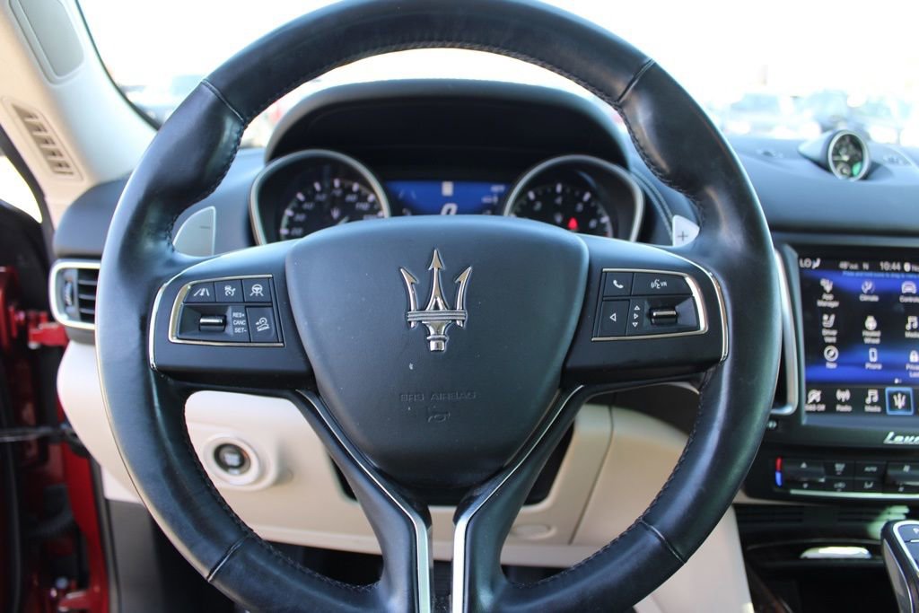 Used 2020 Maserati Levante S GranLusso image 32